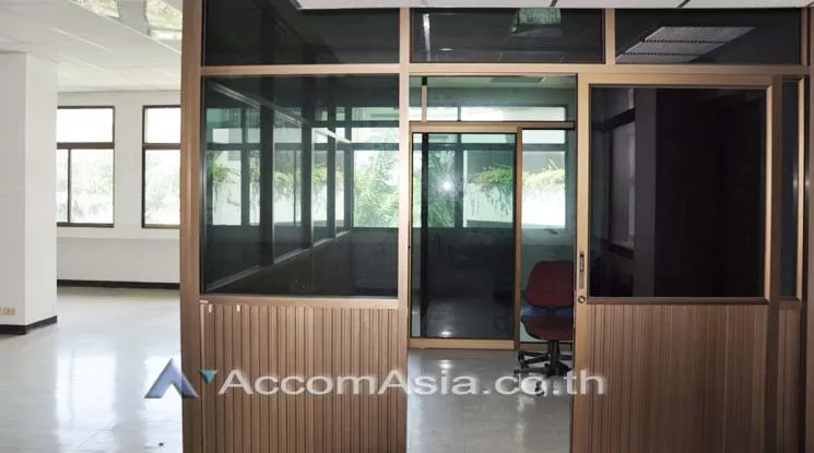 6  Office Space For Rent in Sukhumvit ,Bangkok BTS Nana at Comfort high rise AA10560